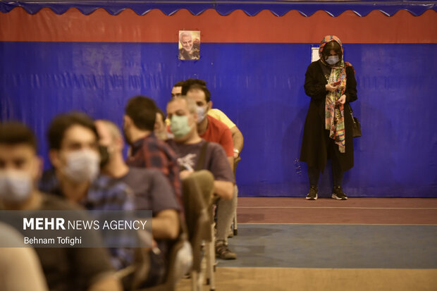 Vaccination center in Tehran works 24/7