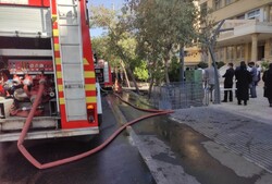 ساختمان کانون وکلای شیراز طعمه حریق شد/ نجات جان ۲ شهروند