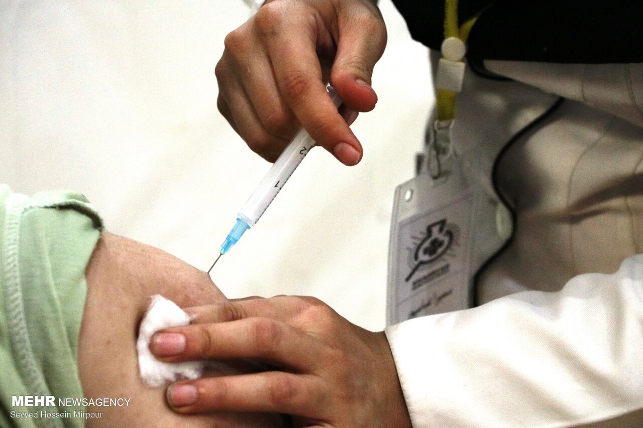 ۷۱ ‌تبعه خارجی در اردستان علیه سرخک واکسینه شدند