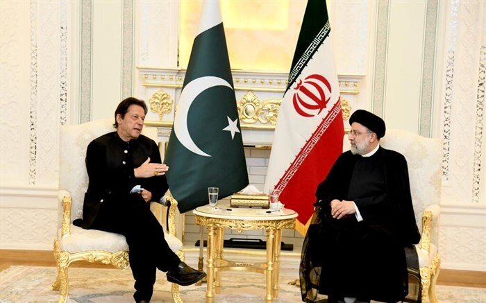 عمران خان اور ایرانی صدر آیت اللہ رئیسی کی تاجیکستان میں ملاقات