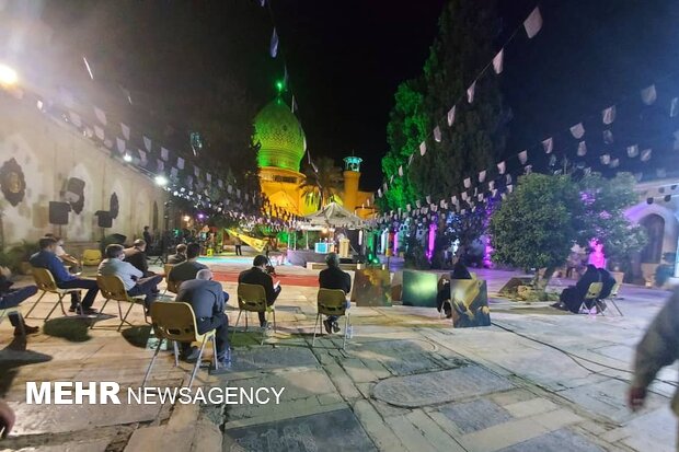 شب شعر عاشورا در شیراز برگزار شد/ حسرتزدگان قافله عشق  شب شعر عاشورا در شیراز برگزار شد/ حسرتزدگان قافله عشق