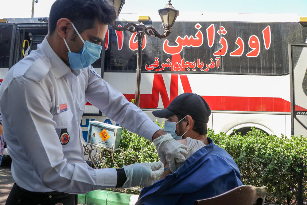 ۵۰۰۰ نفر در طرح واکسیناسیون سیار در مشهد واکسینه شدند