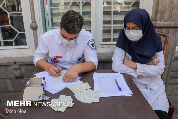 واکسیناسیون سیار در روز ملی اورژانس در تبریز