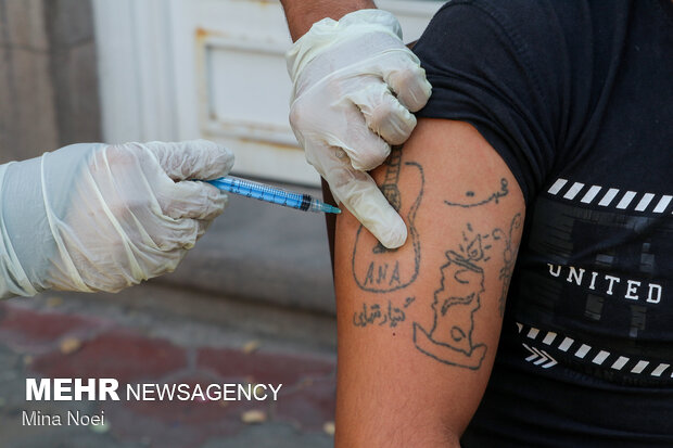 واکسیناسیون سیار در روز ملی اورژانس در تبریز