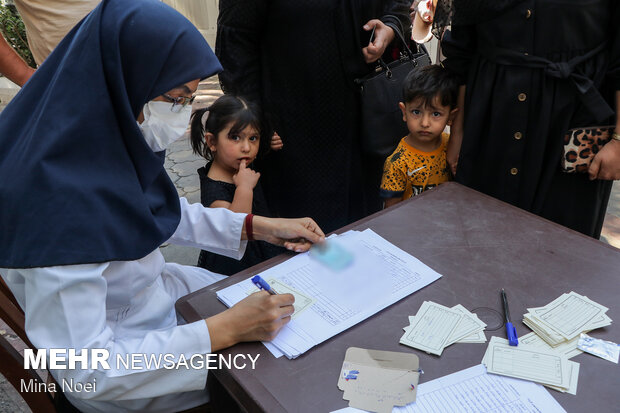 واکسیناسیون سیار در روز ملی اورژانس در تبریز
