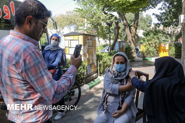 واکسیناسیون سیار در روز ملی اورژانس در تبریز