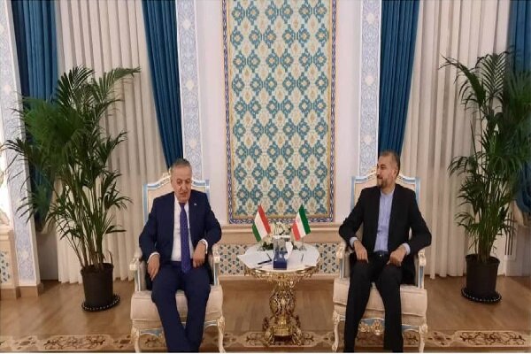 İran ve Tacikistan dışişleri bakanları görüştü