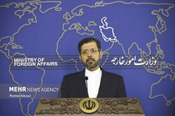 ویانا مذاکرات کے موقع پر ایران اور تین یورپی ممالک کے اقدامات کا موازنہ