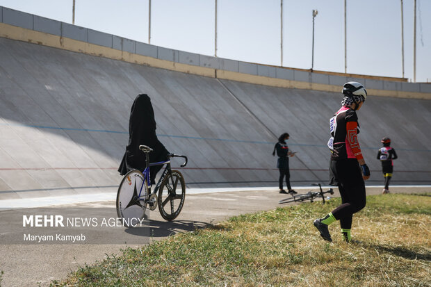 Iran women's track cycling competitions held in Tehran
