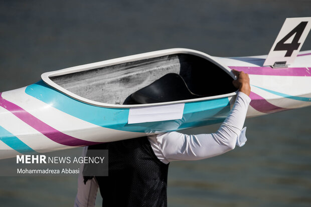 Women’s rowing competitions held in Tehran's Azadi Lake
