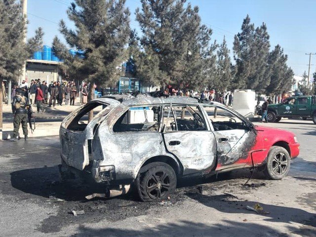 ننگرہار میں طالبان کی گاڑی کے قریب بم دھماکے میں ایک بچہ ہلاک اور دو افراد زخمی