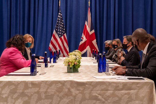 US, British FMs discuss Iran, Afghanistan 