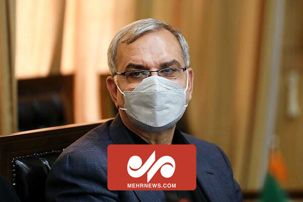 بازدید میدانی وزیر بهداشت از فرودگاه امام(ره)