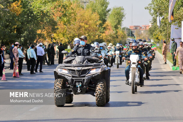 رژه موتوری نیروهای مسلح در اردبیل