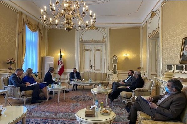 Iran nuclear chief, Austria diplomat discuss JCPOA in Vienna