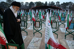 خوێنی شەهیدان بەرحەق بوونی کۆماری ئیسلامی لە مێژوودا تۆمار کرد