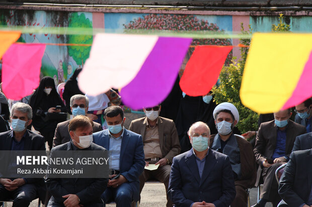 Start of new school year in Iran by Ghalibaf