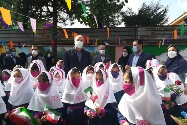 مدرسه و دفاع مقدس دانشگاهی برای تربیت نسل آینده ایران است