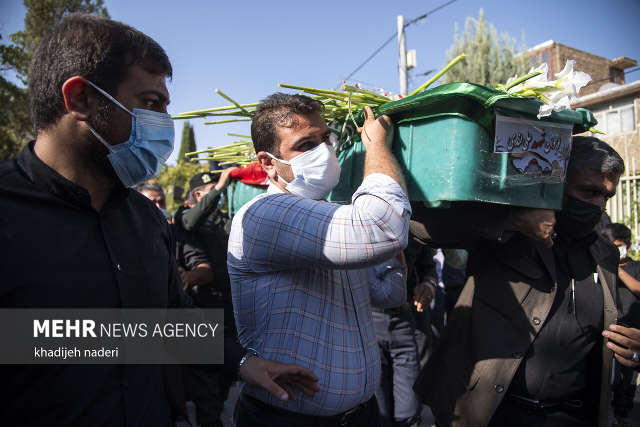 ایران کے فداکار نوجوان علی لندی کی تشییع جنازہ