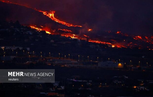 تخلیه ۵ هزار نفر در پی فوران آتشفشان در جزایر قناری