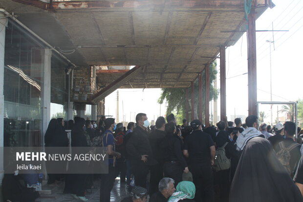 آخرین وضعیت در مرز با مهران / مسدود شدن راه های منتهی به پایانه مرزی
