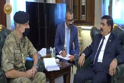 رایزنی وزیر دفاع عراق با فرمانده ناتو