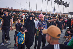 Pilgrims en route to Karbala ahead of Arbaeen