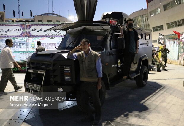 Commemorating Sacred Defense in Mashhad