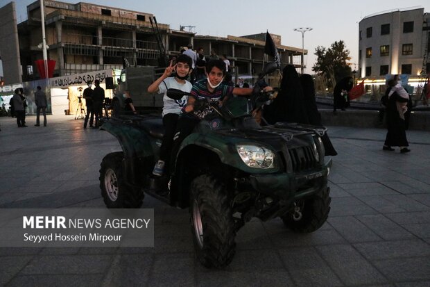 Commemorating Sacred Defense in Mashhad