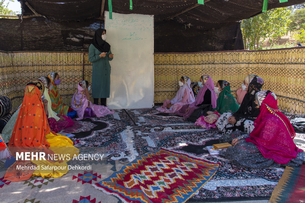 آموزش سلامت دوران بلوغ در مدارس عشایر اصفهان برگزار می‌شود