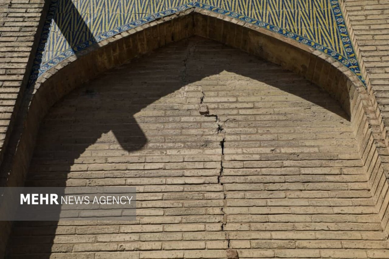 اصفهان می تواند سرآمد شهرهای جهان در غلبه بر فرونشست باشد