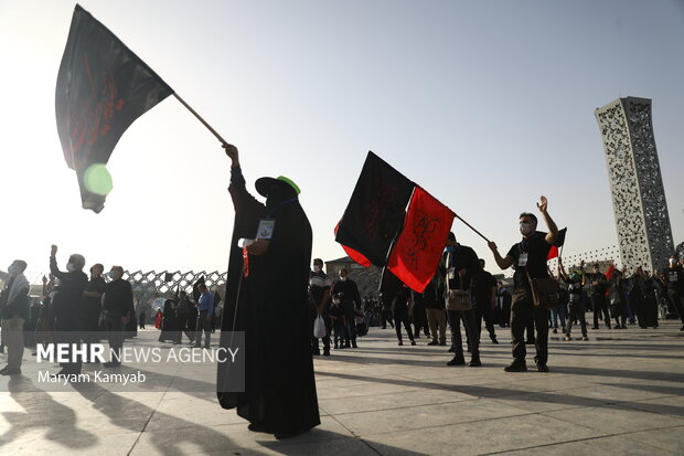 آغاز مراسم راهپیمایی جاماندگان اربعین حسینی