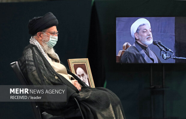 Leader at recitation ceremony of Arbaeen supplications
