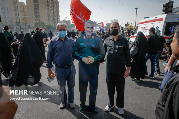 People of Tehran hold Arbaeen ceremonies
