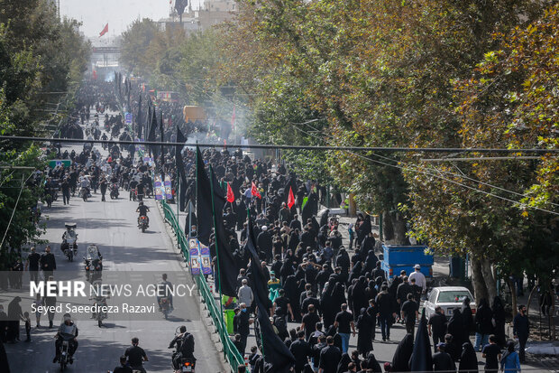 People of Tehran hold Arbaeen ceremonies
