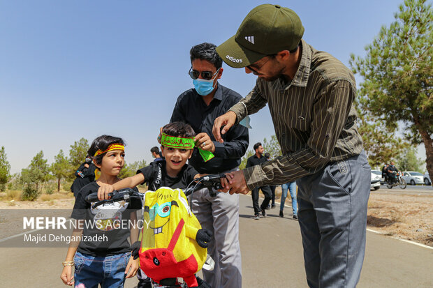پیاده روی جاماندگان اربعین حسینی در یزد