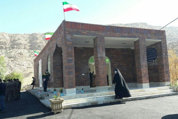 یادمان شهدای گمنام خم