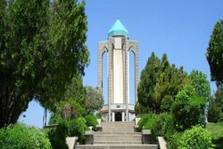 İran'ın medeniyet başkenti Hemedan'daki "Baba Tahir Türbesi"