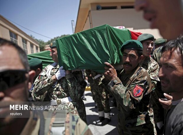 ارتش افغانستان  سقوط کرد