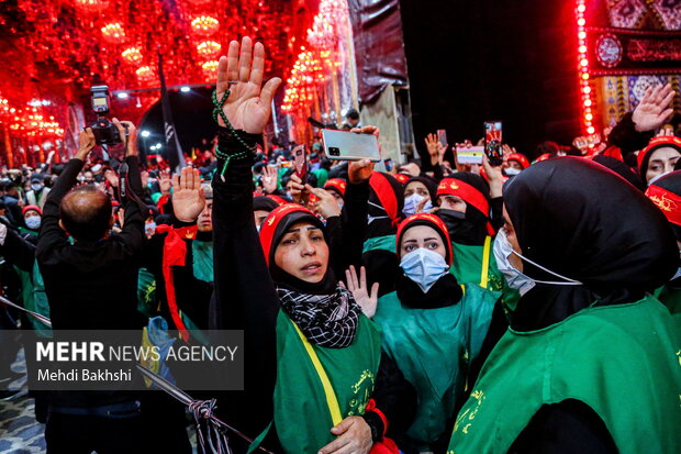 وداع زائران اربعین حسینی با کربلا