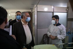 وزیر بهداشت سرزده از بیمارستان شهر ری بازدید کرد