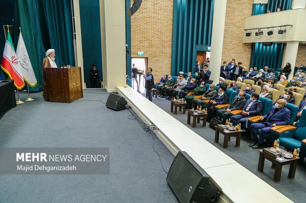 استاندار جدید یزد با حضور وزیر کشور معرفی شد