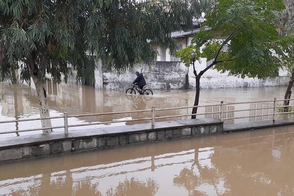 مصائب سیلاب در شهر بامهای سفالی/ «نجار» به آستارا میآید