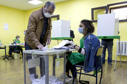 حزب حاکم گرجستان با برگزاری انتخابات زودهنگام مخالفت کرد