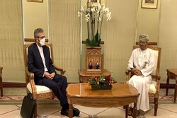 Iran deputy FM meets with Omani FM in Muscat