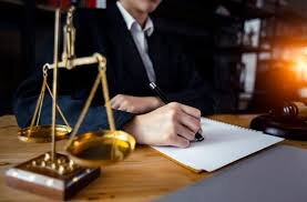  وکیل متخصص کلاهبرداری چه وظیفه‌ای برعهده دارد؟