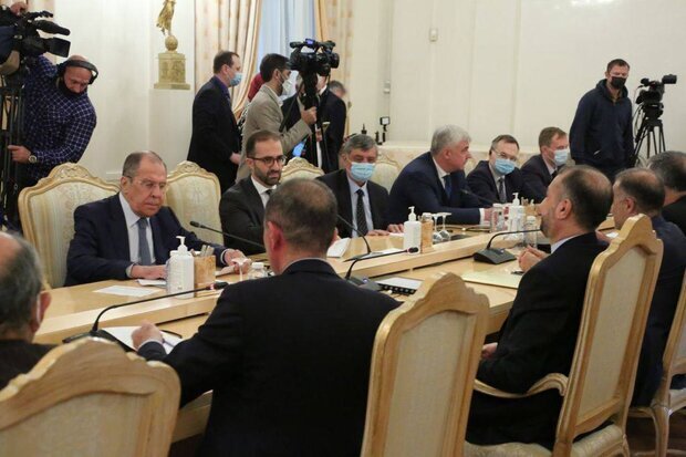 ماسکو میں ایرانی وزير خارجہ کی روسی وزیر خارجہ سے ملاقات