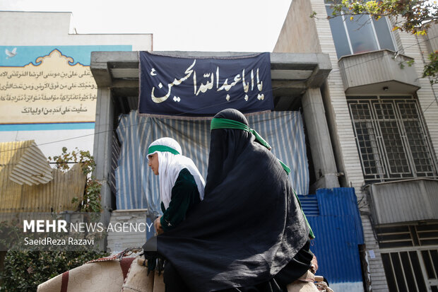 Tehraners mark martyrdom anniversary of Imam Reza (PBUH)
