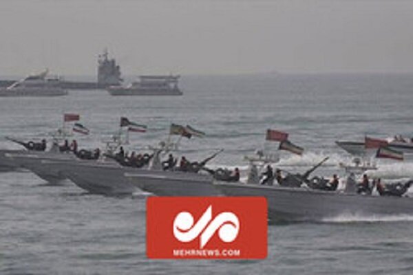 VIDEO: IRGC intercepts US speedboats in Persian Gulf