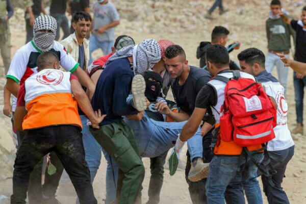 زخمی شدن بیش از ۷۰ فلسطینی کرانه باختری در درگیری با صهیونیست ها